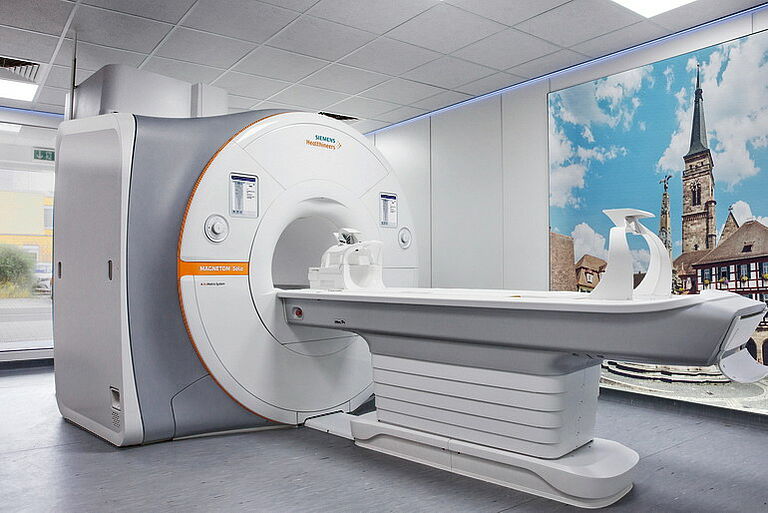 Weltpremiere für neuen MRT-Scanner am Krankenhaus Schwabach