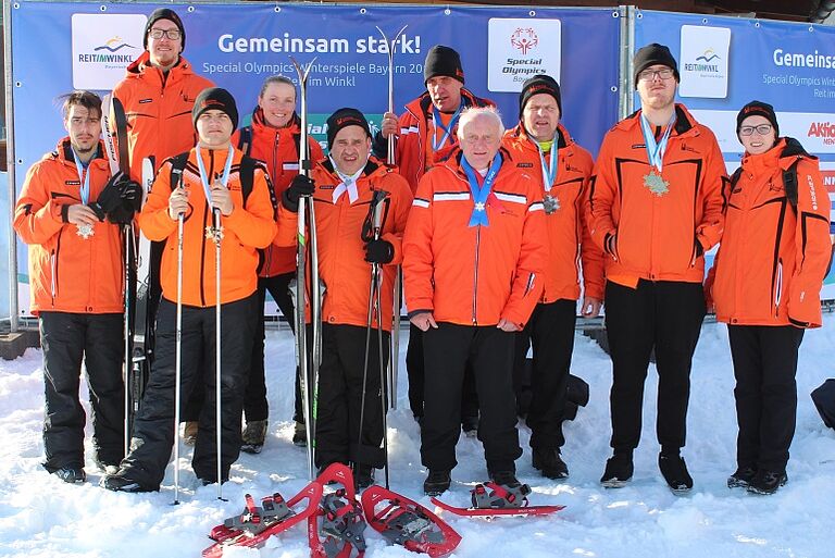 Zehn Medaillen und fünf Meistertitel bei den Special Olympics Winterspielen